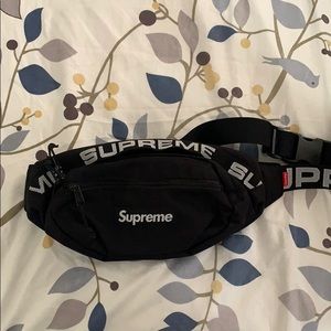 Supreme Waist Bag (Black)